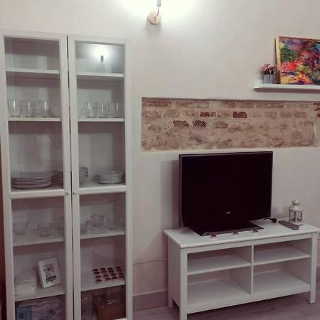 Apartamento La Teja Apartment Carmona  Bagian luar foto
