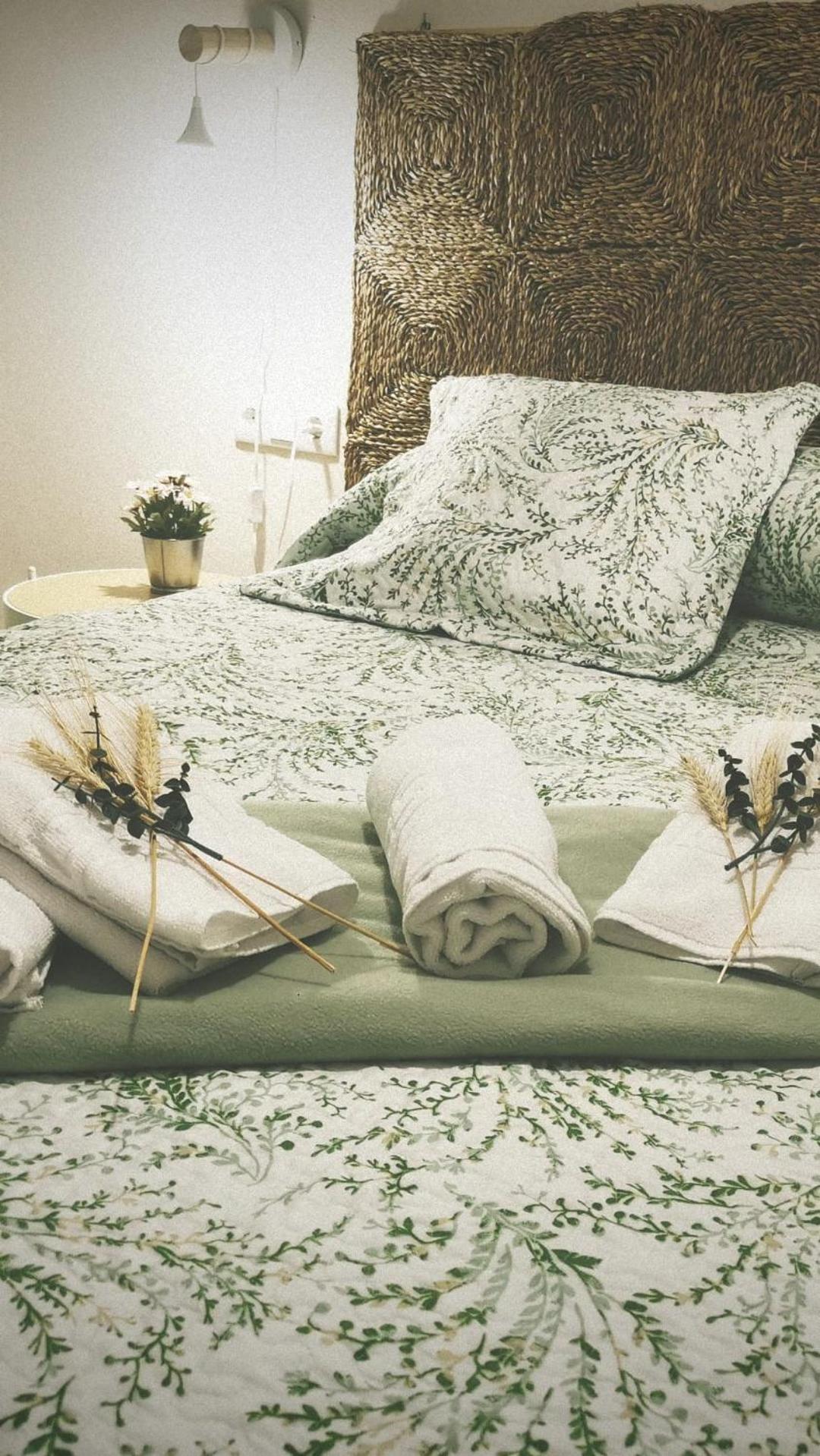 Apartamento La Teja Apartment Carmona  Bagian luar foto